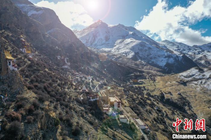 資料圖為拉薩市達孜區境內的扎葉巴寺。　貢嘎來松 攝